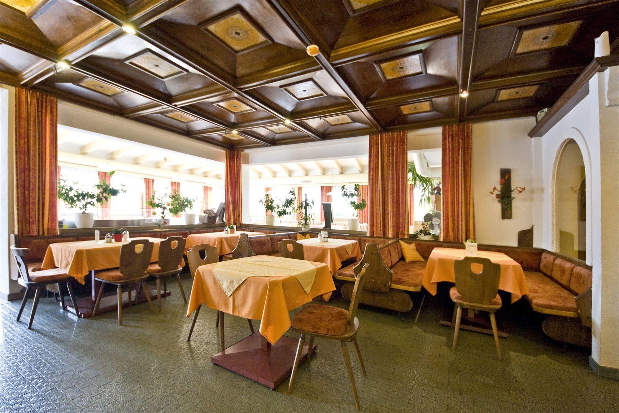Hotel Hohe Tauern Matrei in Osttirol Exterior photo